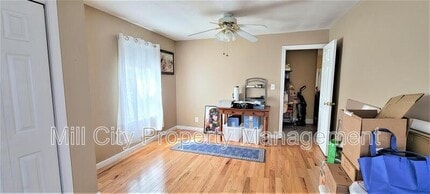 313 Calef Rd in Manchester, NH - Building Photo - Building Photo