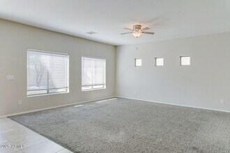 2343 W Tallgrass Trail in Phoenix, AZ - Building Photo - Building Photo