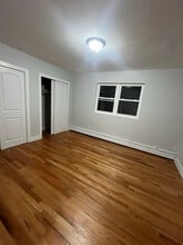 14 Passaic Ave in Nutley, NJ - Foto de edificio - Building Photo