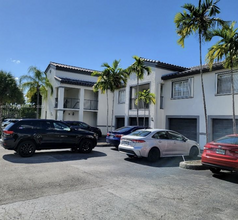 4370 NW 107th Ave, Unit 107 in Doral, FL - Building Photo - Building Photo