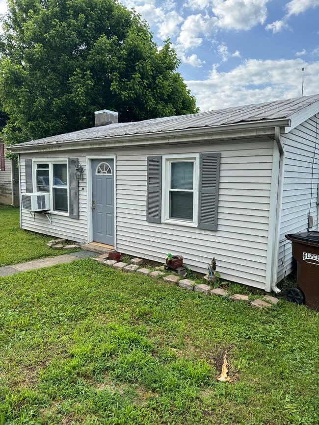 741 Carlisle St in Carrollton, KY - Building Photo - Building Photo