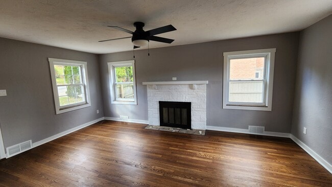 4521 Gardenville Rd in Pittsburgh, PA - Building Photo - Building Photo