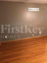 8316 Stark Ave in Raytown, MO - Building Photo - Building Photo