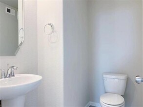 3047 Forest Creek Dr in Katy, TX - Foto de edificio - Building Photo