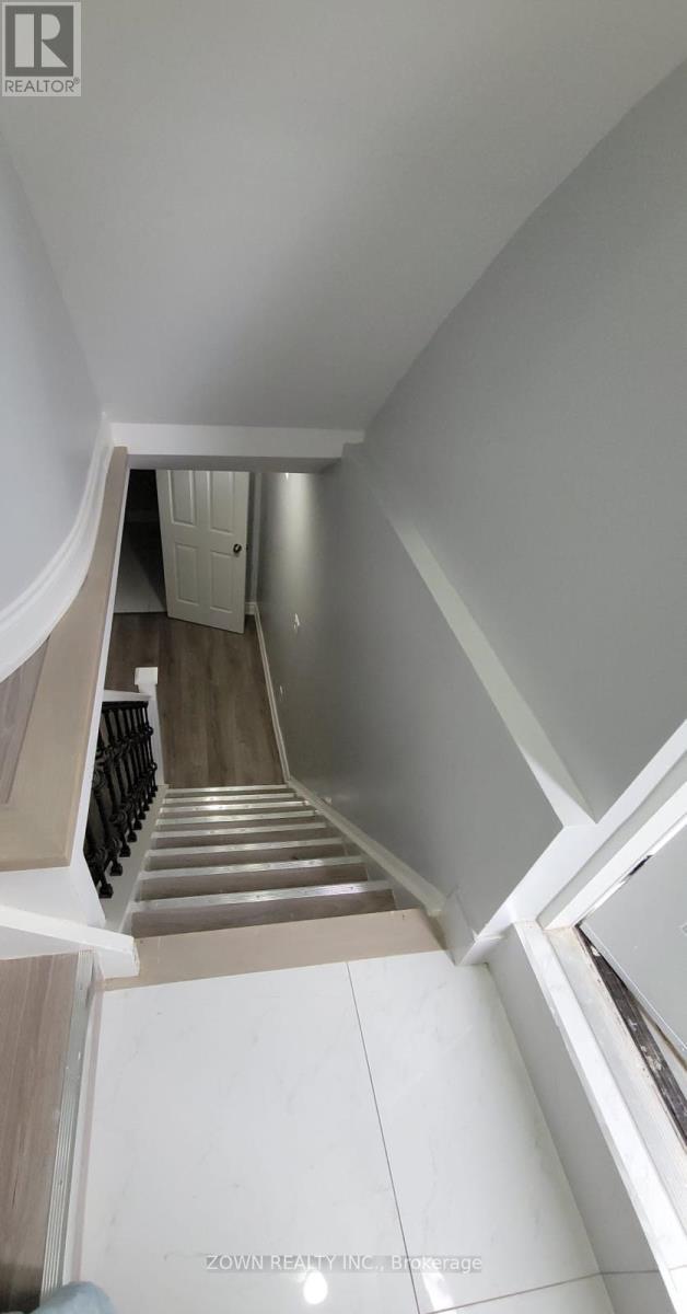 1668 Portland Ct in Pickering, ON - Building Photo - Building Photo
