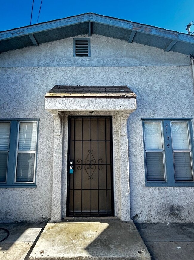 property at 2754 Wilma St