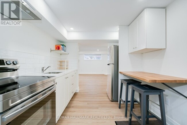 69 Searle Ave in Toronto, ON - Building Photo - Building Photo