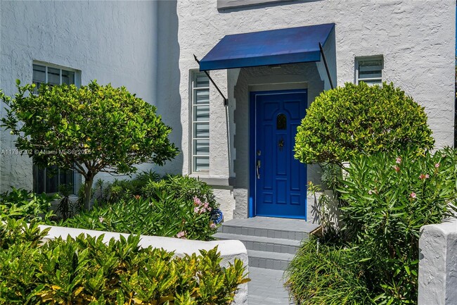 1567 Bay Dr in Miami Beach, FL - Building Photo - Building Photo