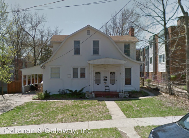 1404 Bass Ave in Columbia, MO - Foto de edificio - Building Photo