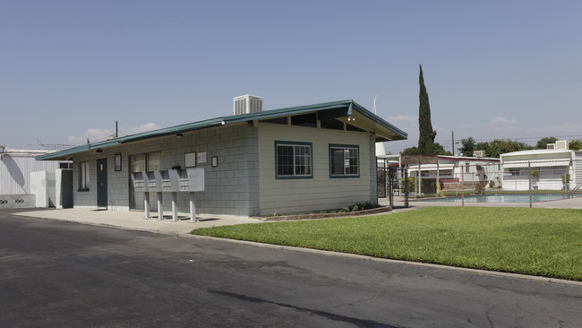 Bonanza Mobile Home Park in San Bernardino, CA - Building Photo - Building Photo