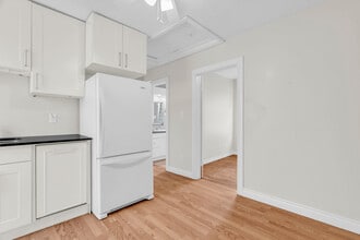 294 Elizabeth St in Guelph, ON - Building Photo - Building Photo