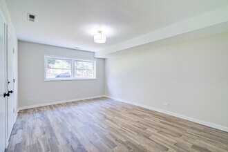 217 S 13th Ave, Unit 1st Floor in Maywood, IL - Foto de edificio - Building Photo