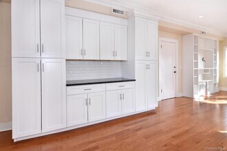 519 Fifth Ave in Pelham, NY - Building Photo - Building Photo