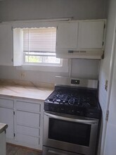 408 Lyndhurst St in Baltimore, MD - Building Photo - Building Photo