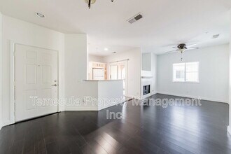 26352 Arboretum Way in Murrieta, CA - Building Photo - Building Photo