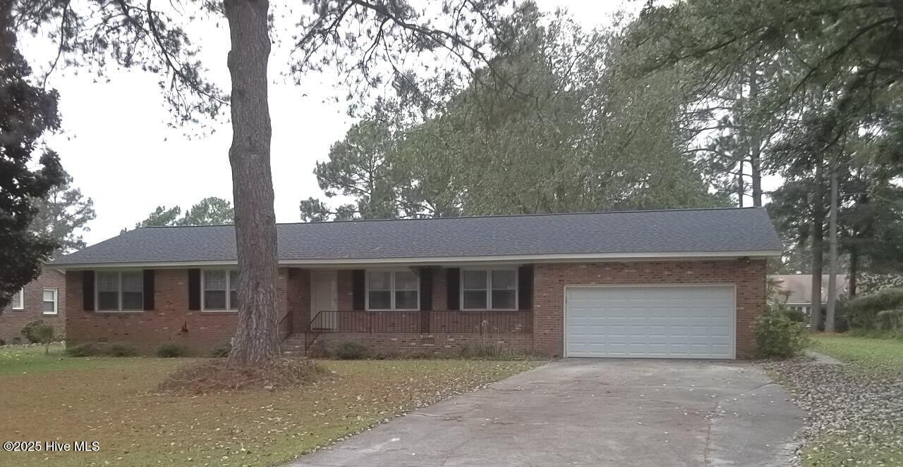 302 Lee St in Greenville, NC - Building Photo