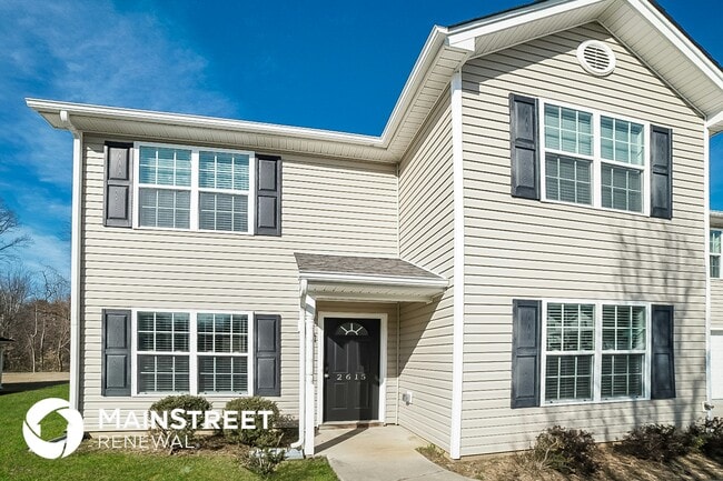 2615 Nana Ln in Greensboro, NC - Building Photo - Building Photo