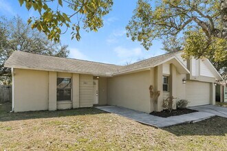 351 Montgomery Ct in Kissimmee, FL - Building Photo - Building Photo