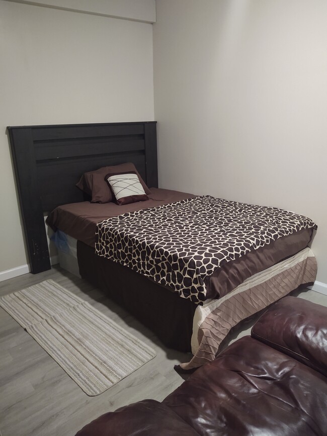 Fully Furnished Rooms For Rent in Atlanta, GA - Foto de edificio - Building Photo