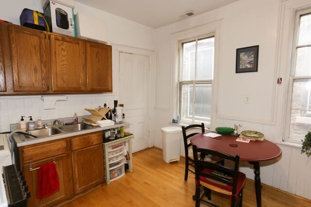 1435 N Bosworth Ave, Unit M04H in Chicago, IL - Foto de edificio - Building Photo