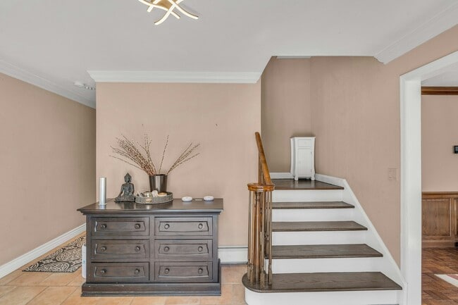 181 Upper Saddle River Rd in Montvale, NJ - Building Photo - Building Photo