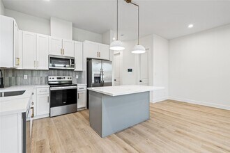 8324 Corinth St in Houston, TX - Building Photo - Building Photo