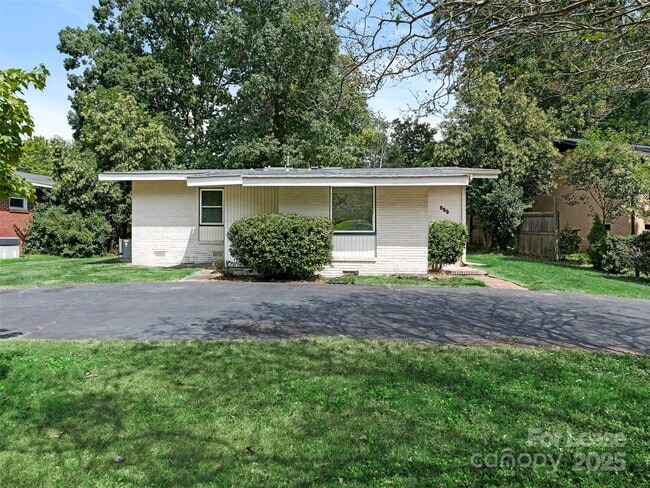 property at 553 Kenlough Dr