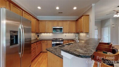 5725 Brookhaven Rd in Charlotte, NC - Building Photo - Building Photo