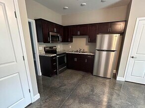 1125 Old Barren River Rd in Bowling Green, KY - Building Photo - Building Photo