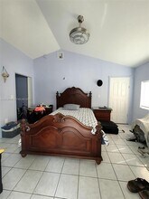 2385 NE 185th St in Miami, FL - Building Photo - Building Photo