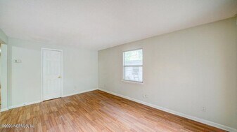 5531 Agra Ct in Jacksonville, FL - Building Photo