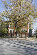 7945 S South Shore Dr in Chicago, IL - Building Photo - Building Photo