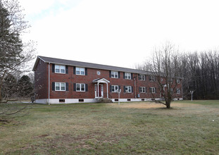 Magnolia Place in Colchester, CT - Building Photo - Building Photo