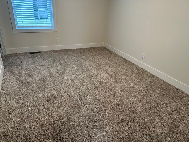 439 Laurel Oak Ln in Whittaker, MI - Building Photo - Building Photo