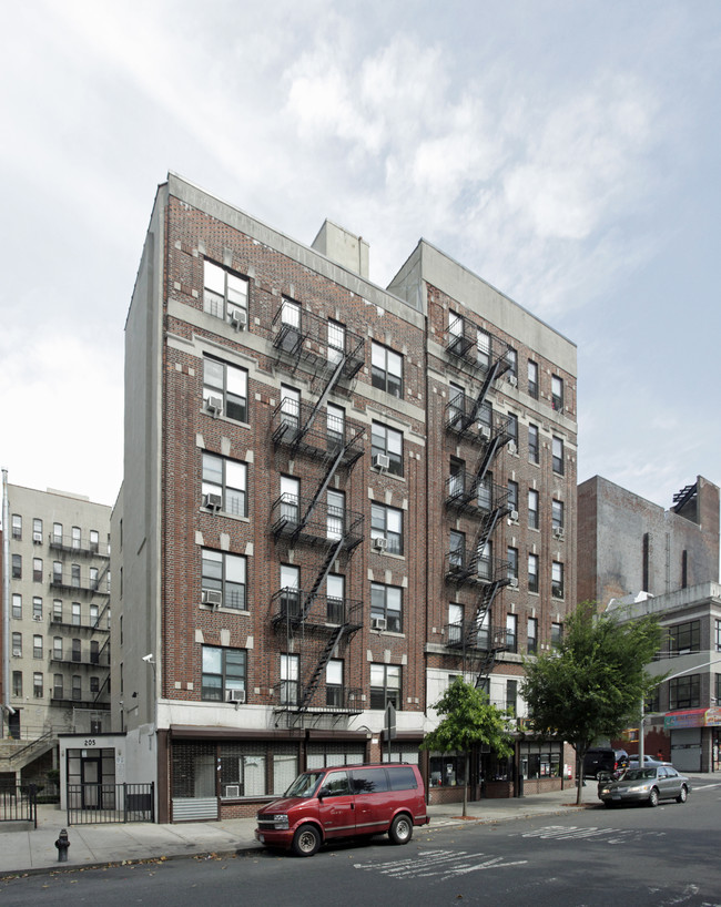 Brookhaven Apartments in Bronx, NY - Building Photo - Building Photo