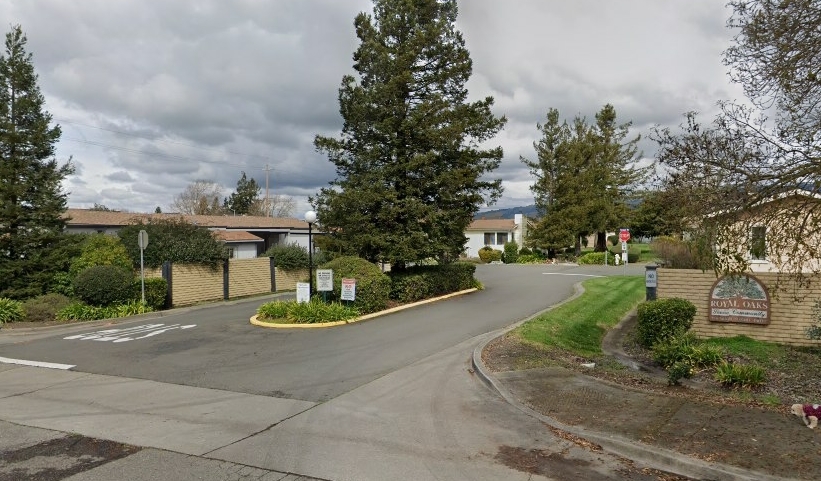 Royal Oaks Senior Mobile Home Park in Petaluma, CA - Building Photo