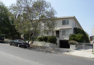 5025 Maplewood Ave in Los Angeles, CA - Building Photo - Building Photo