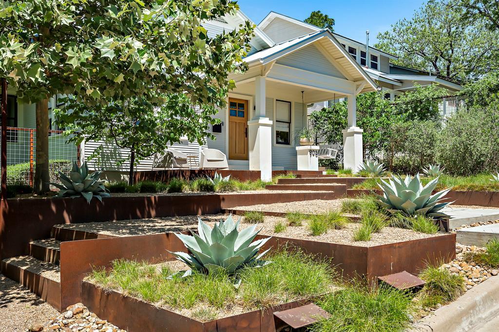 906 Maufrais St in Austin, TX - Building Photo