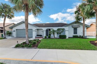 1337 N Collier Blvd in Marco Island, FL - Foto de edificio - Building Photo