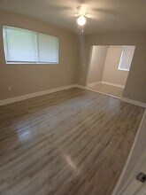 1320 NE 146th St in Miami, FL - Building Photo - Building Photo