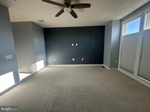 13338 Arrowbrook Centre Dr in Herndon, VA - Building Photo - Building Photo