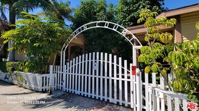 311 N Venice Blvd in Los Angeles, CA - Building Photo - Building Photo