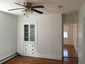 106 Maple St in Needham, MA - Building Photo - Building Photo