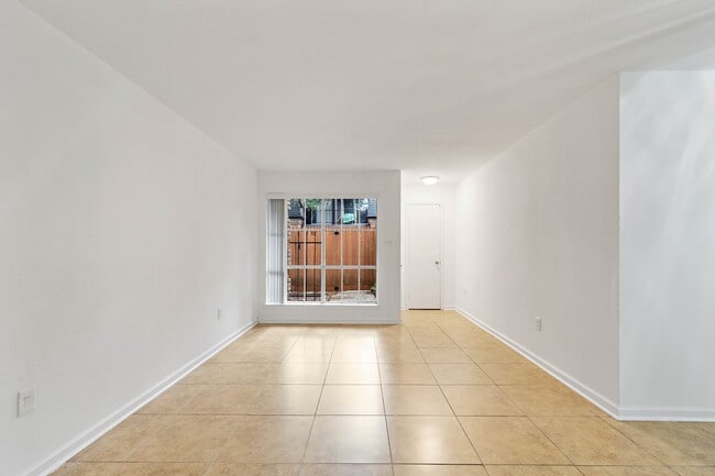 property at 711 Holiday Dr