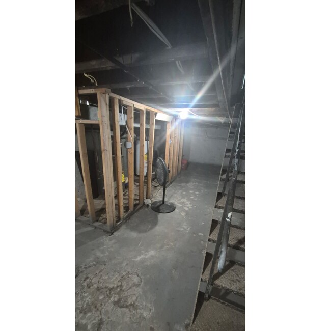 647 S Pulaski St in Baltimore, MD - Foto de edificio - Building Photo