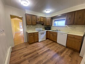 15 Corinthian Rd, Unit 1 in Somerville, MA - Building Photo