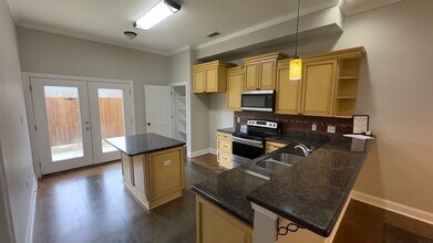 12334 Village Maison Dr in Walker, LA - Building Photo - Building Photo