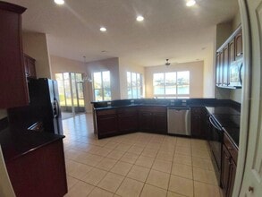 843 Glendora Rd in Poinciana, FL - Building Photo - Building Photo