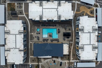 Rowan in Sparks, NV - Foto de edificio - Building Photo