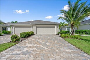 4240 Lemongrass Dr in Ft. Myers, FL - Building Photo